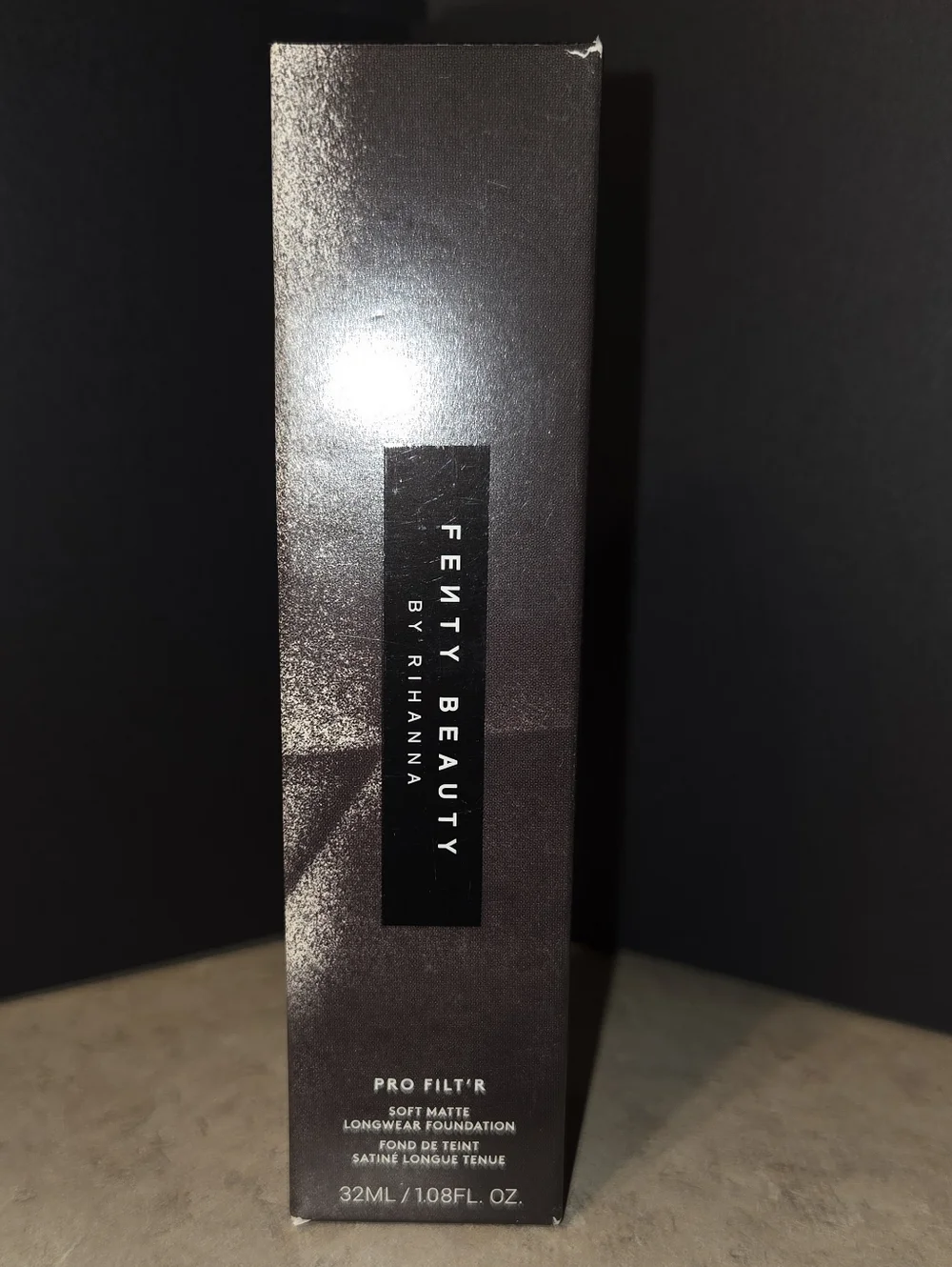 Fenty Beauty Pro Filt'r Matte Foundation 225 Neutral Olive 1.08 oz 32ml - Picture 2 of 4